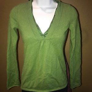 Ann Taylor Green Sweater size XS